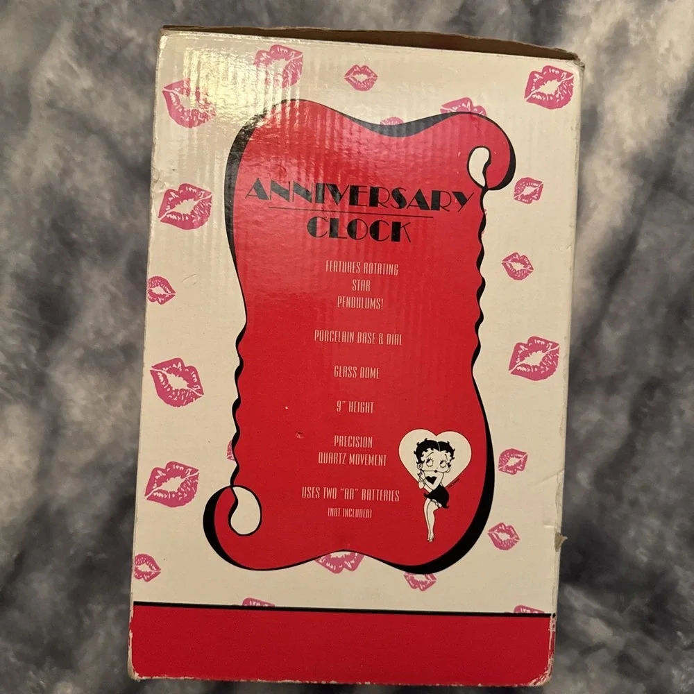 Betty Boop Star Porcelain Anniversary Clock w/Glass Dome Rare Variant